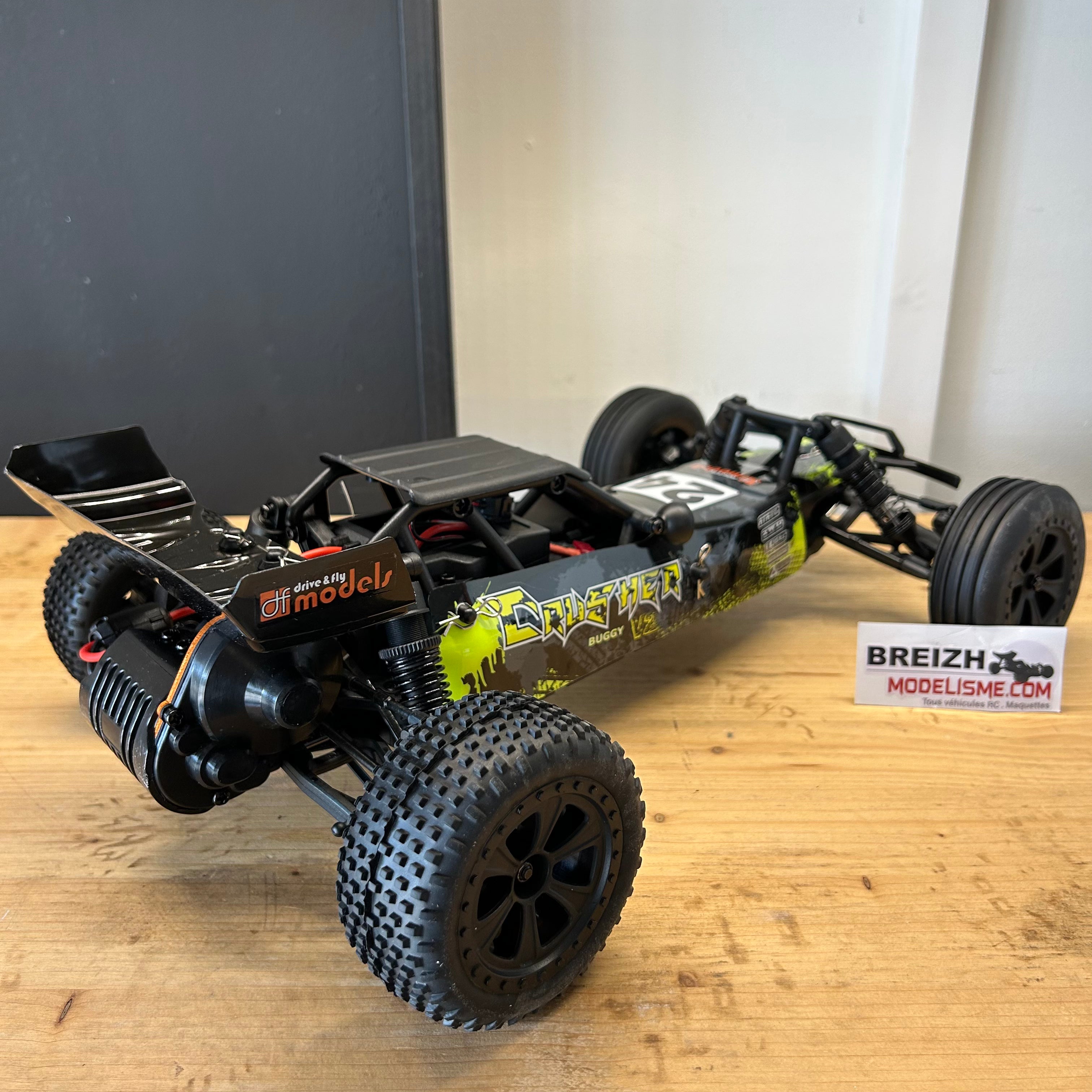 DF Models Buggy RC 1/10 Crusher V2 Race 2WD RTR 35km/h