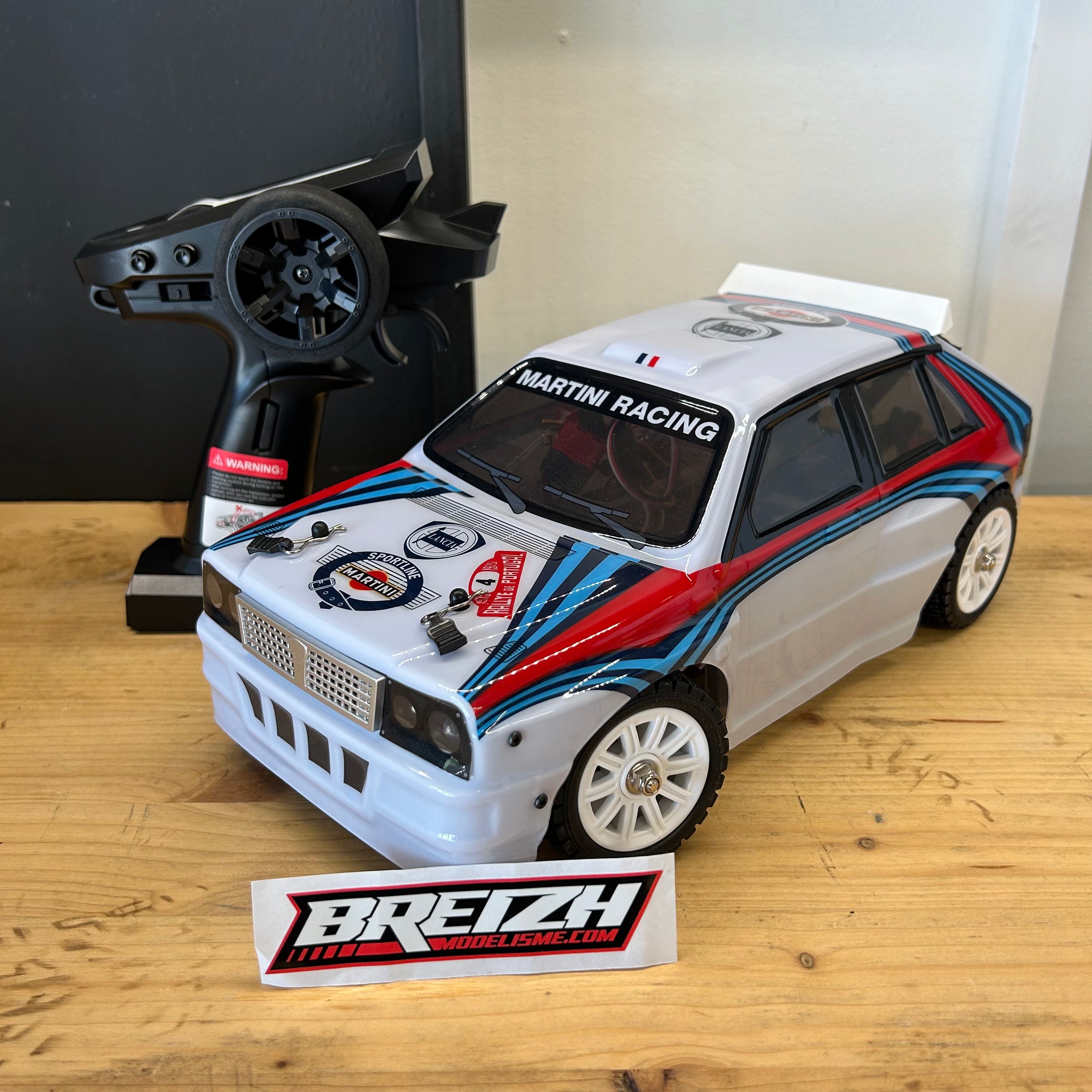 Voiture de rallye Lancia Delta 4WD RTR MJX Hyper GO 14302 1/14
