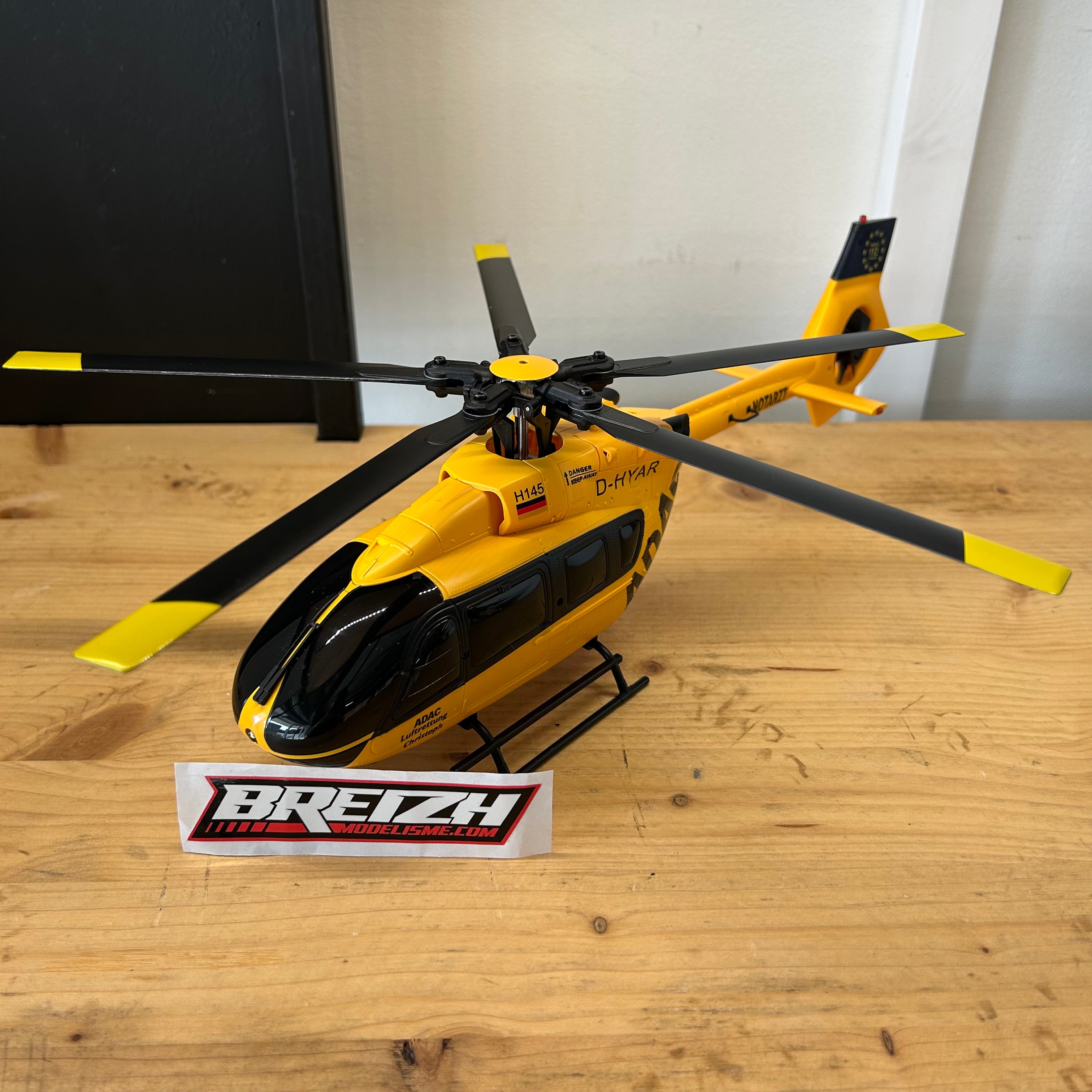 Hélicoptère RC Brushless ADAC H145 Amewi – 6 Canaux 6G RTF, Rotor 5 Pales