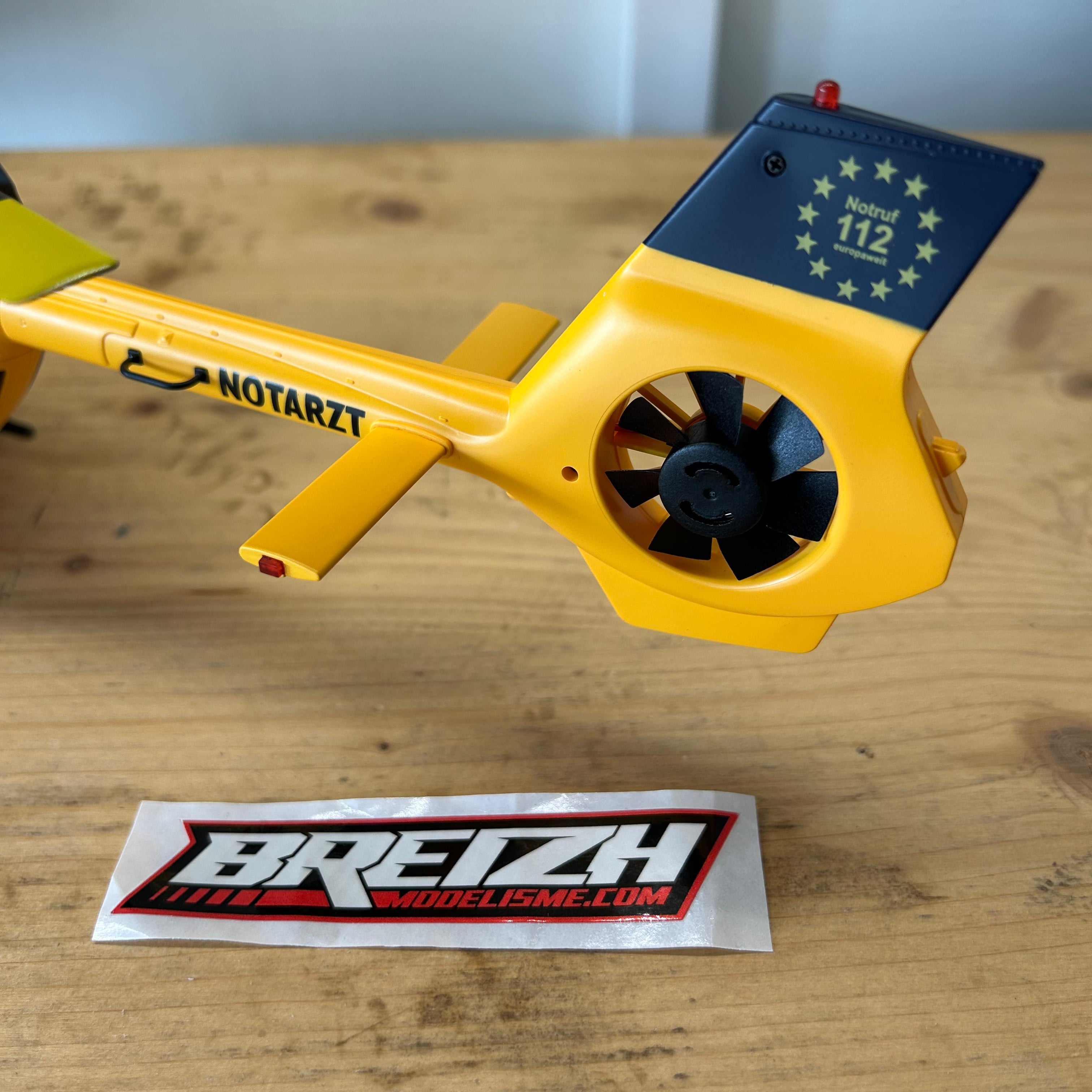 Hélicoptère RC Brushless ADAC H145 Amewi – 6 Canaux 6G RTF, Rotor 5 Pales