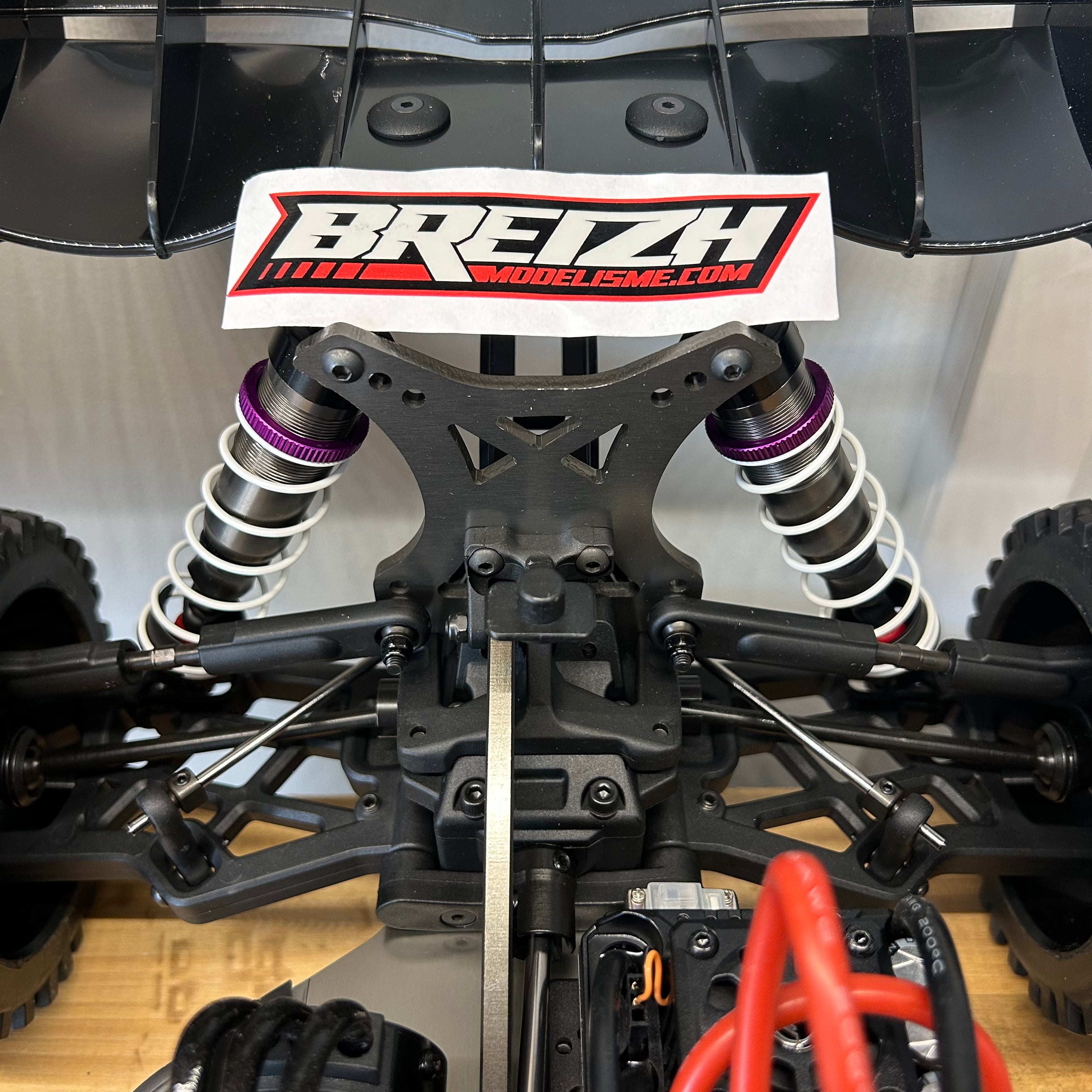 Team Magic B8ER V2 Brushless 1/8 4WD RTR Version 3/4S violet - Breizh Modélisme.