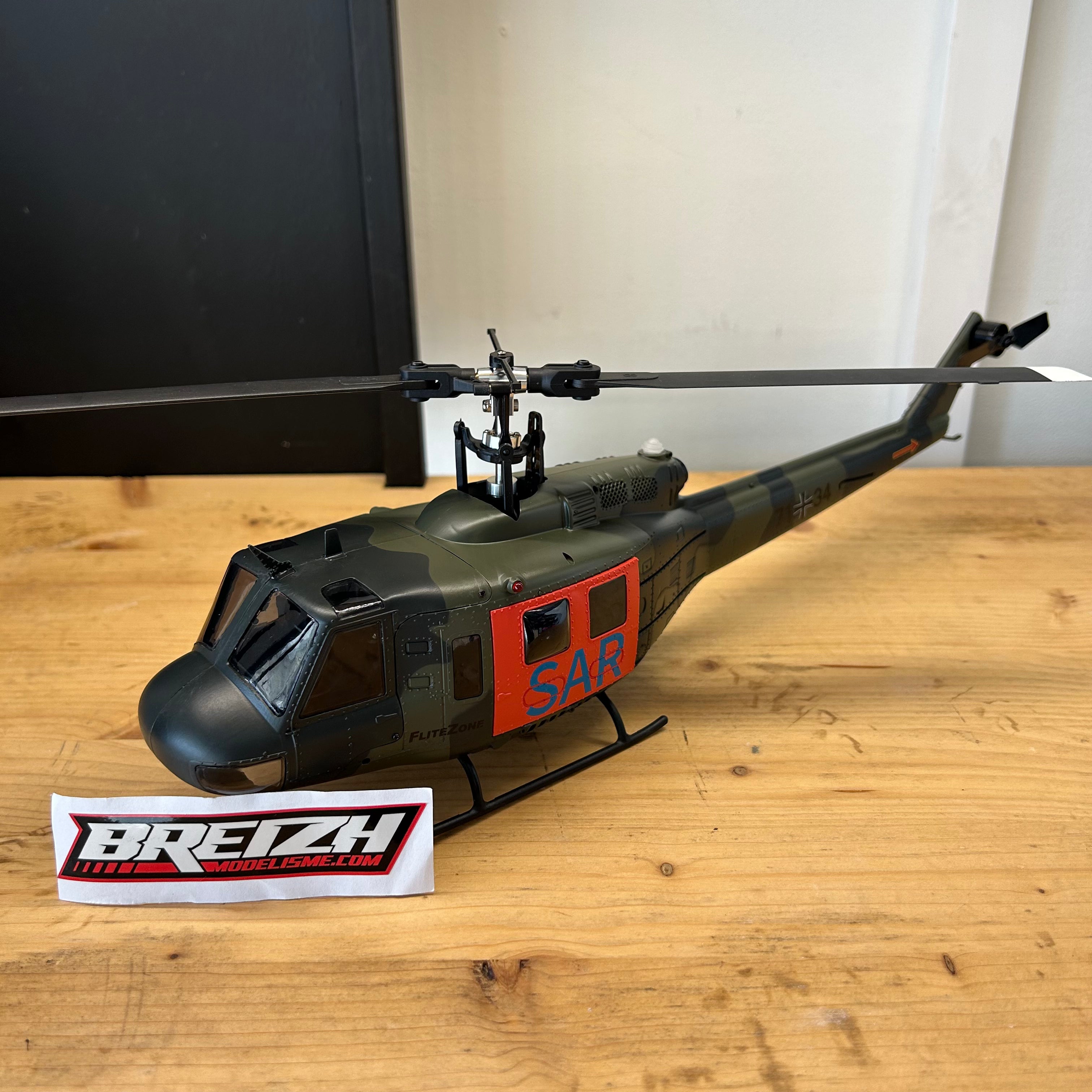 Hélicoptère Bell UH-1D (SAR) brushless RTF - 15650