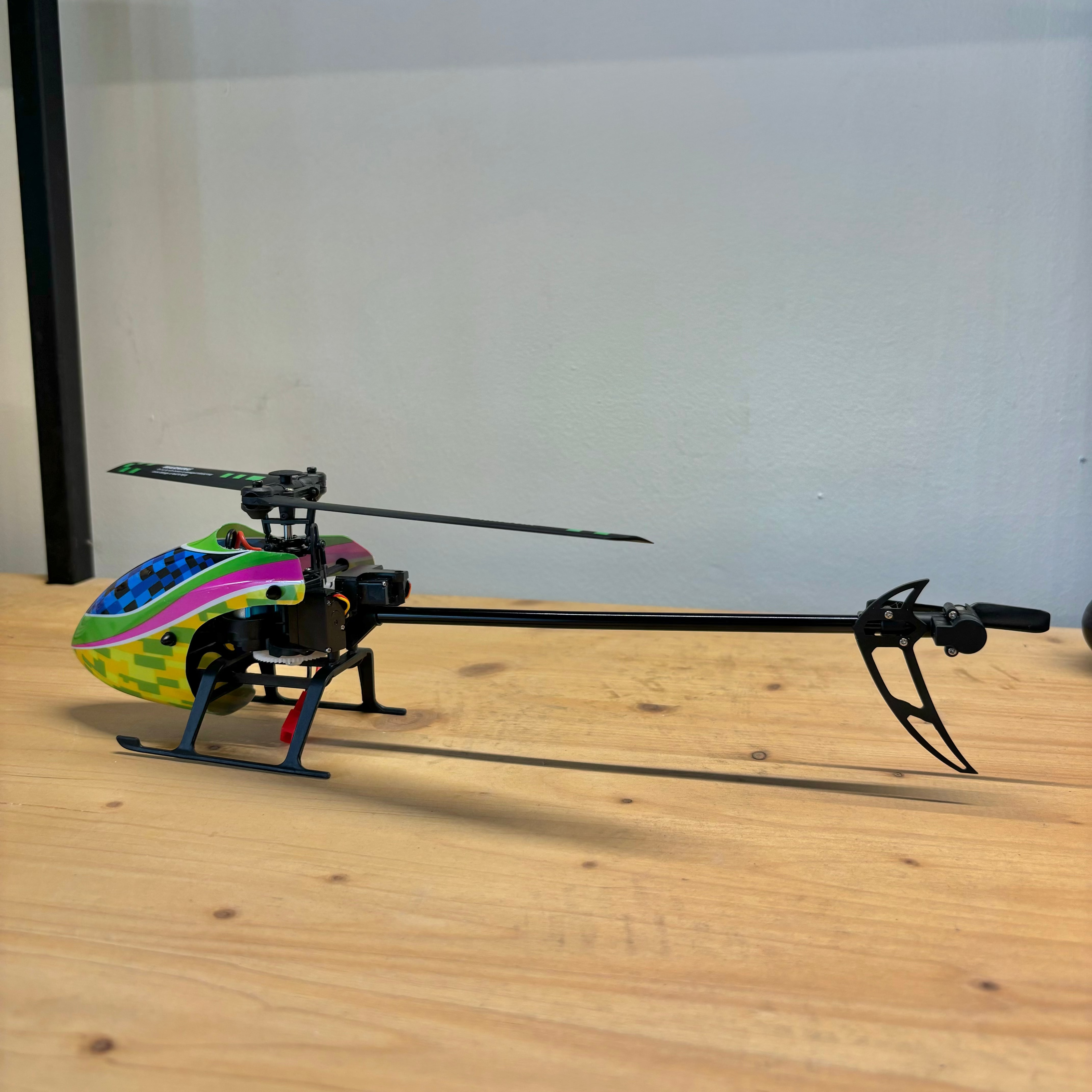 Hélicoptère RC Mono rotor Kootai F03 4 voies Flybarless jaune vert