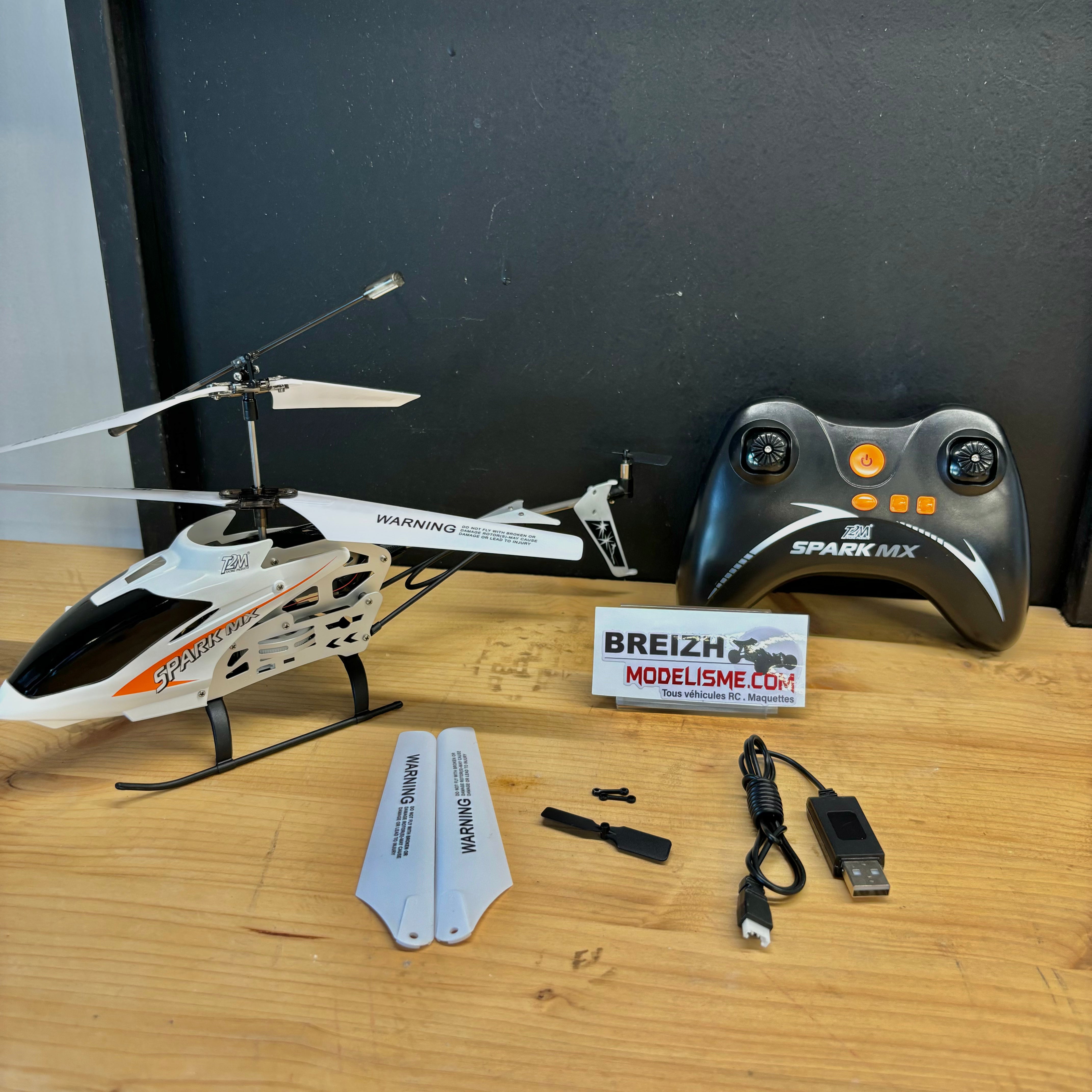 Hélicoptère T2M T5158 Spark MX