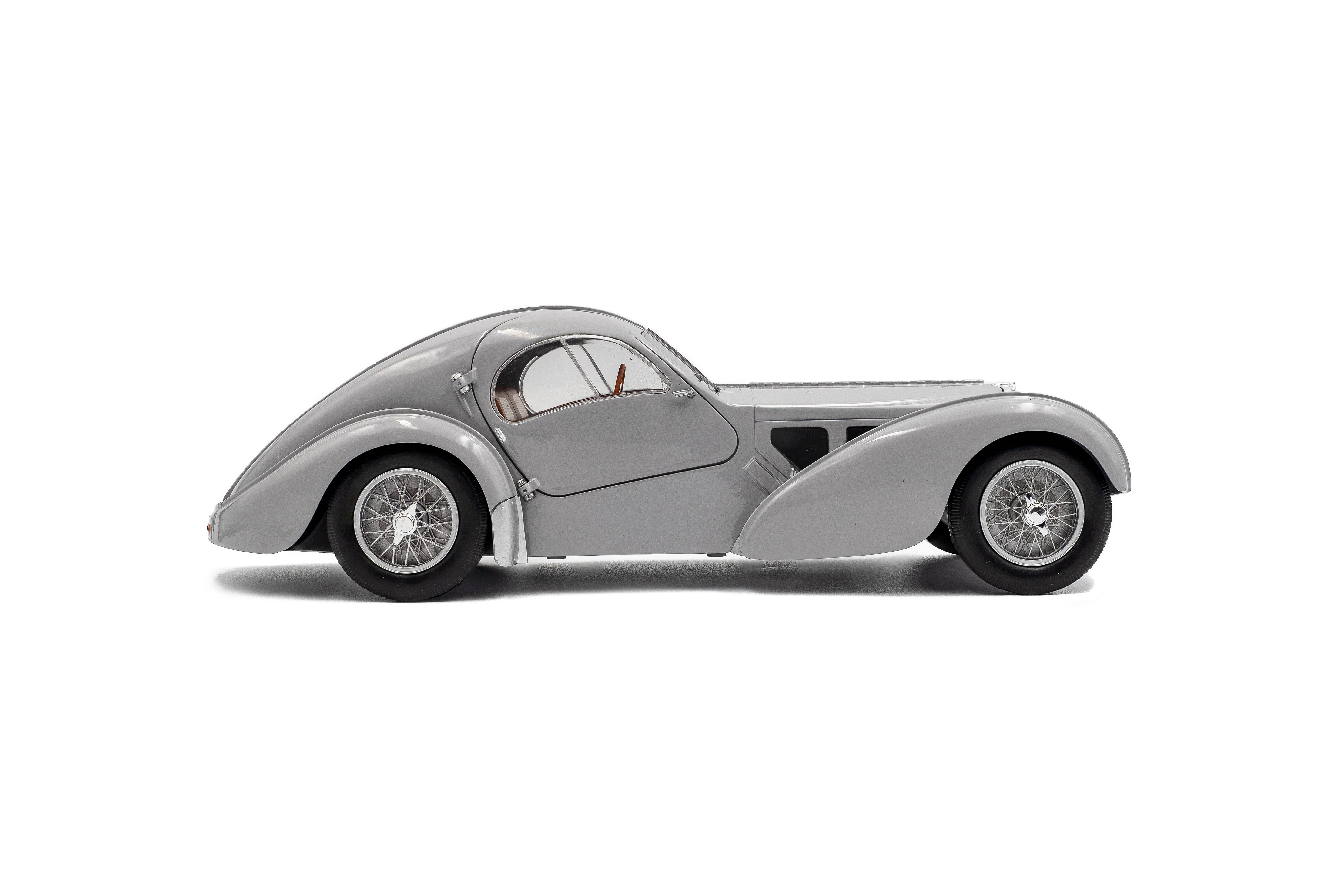 Solido S1802106 Voiture miniature collection 1/18 Bugatti Atlantic Type 57 SC – mat silver – 1937