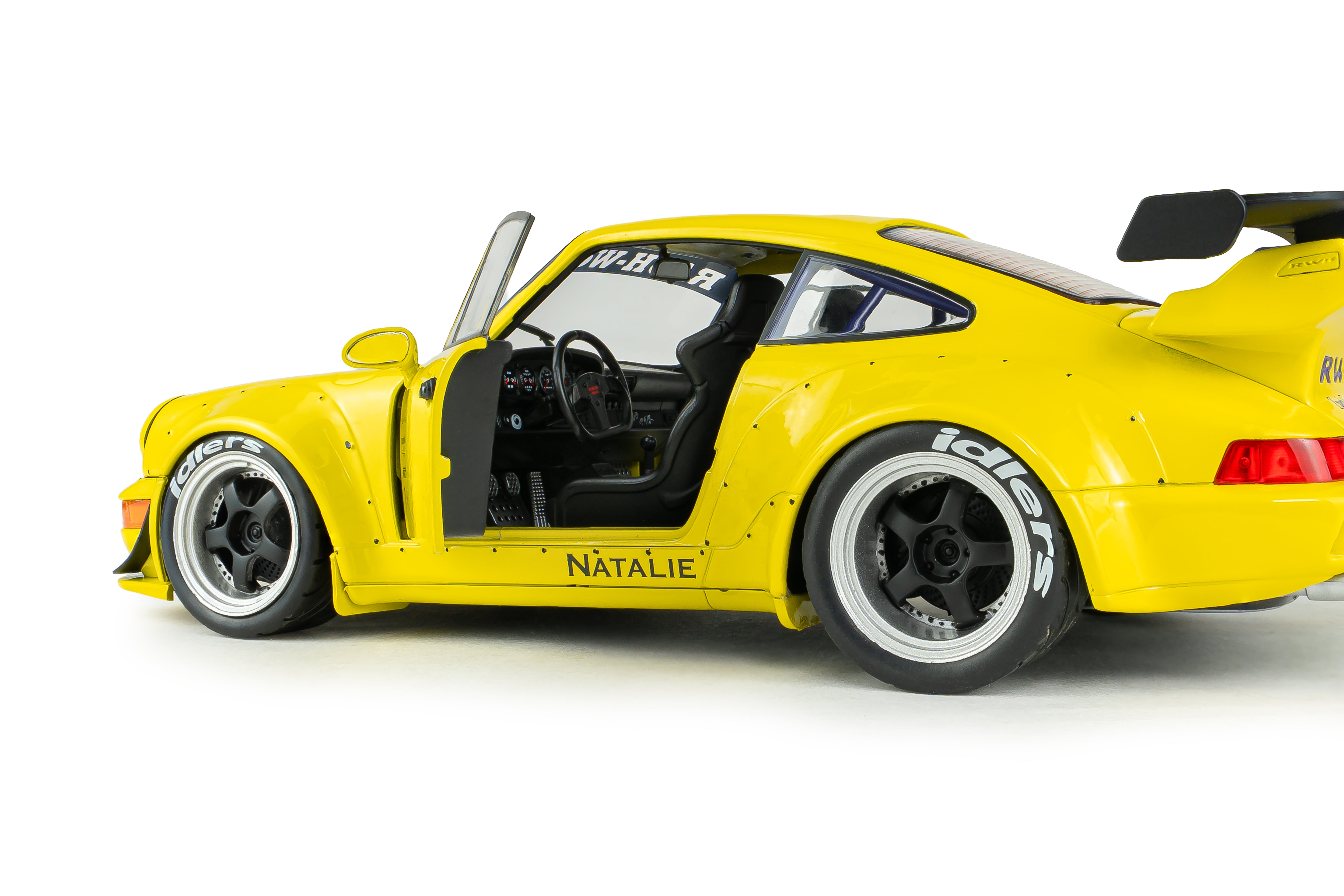 Solido S1807518 Voiture miniature collection 1/18 RWB Bodykit Natalie 2023 - Breizh Modélisme.