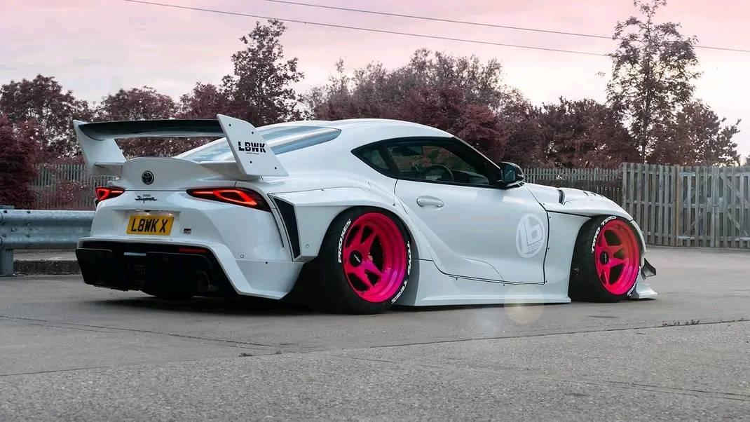 Solido S1815502 Voiture miniature collection 1/18 Toyota GR Supra Liberty Walk Body Kit 2025