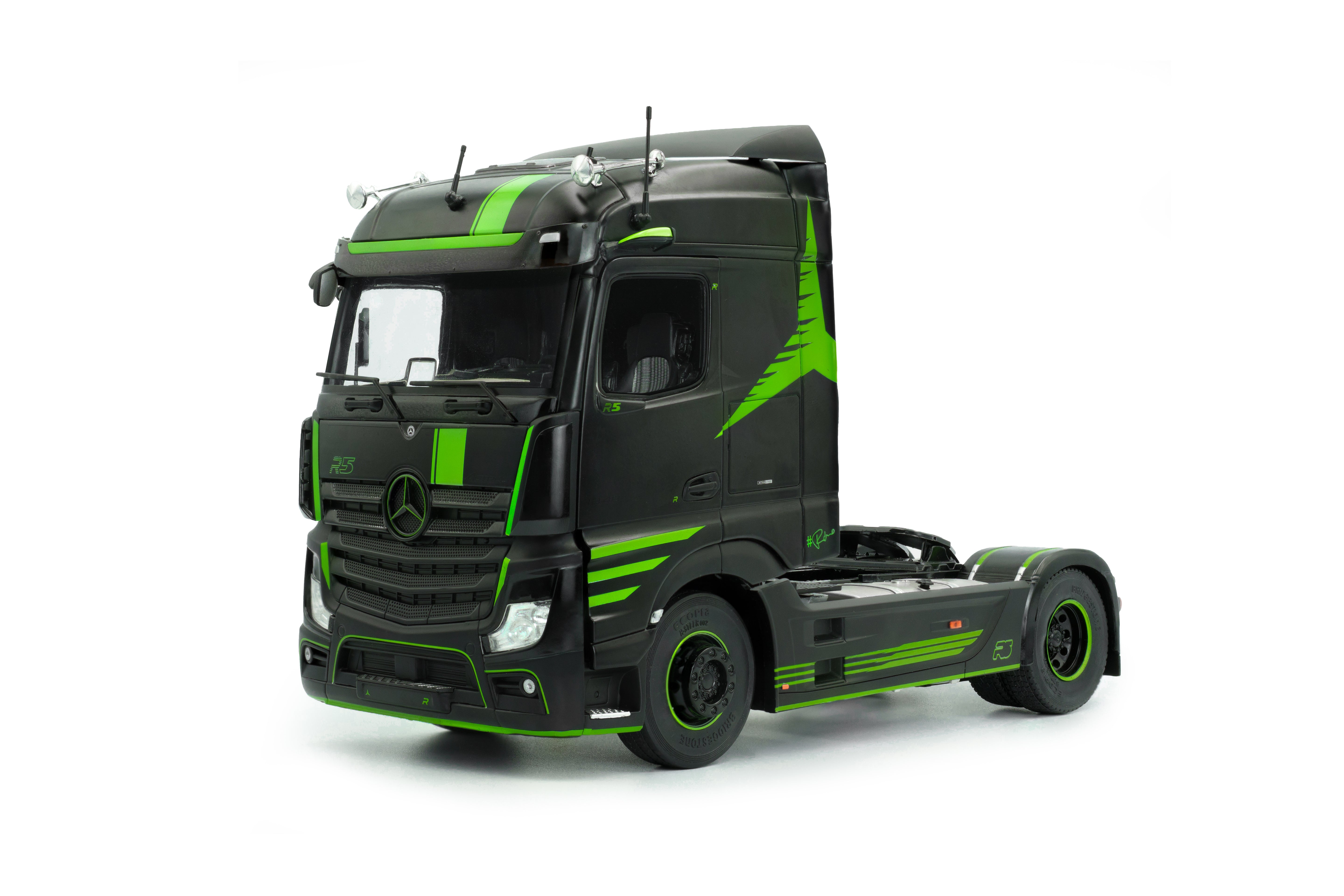 Solido S2400204 Voiture miniature collection 1/24 Mercedes Actros R5 2021 Black