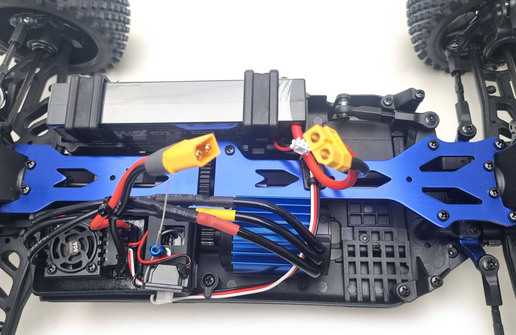 Buggy T2M Pirate Shooter V2 T4989BBU 1/10 Brushless 60km/h - Breizh Modélisme.