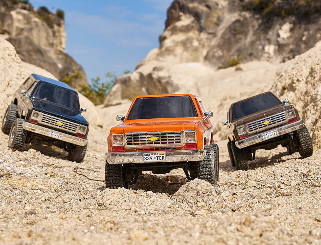 Petit Crawler FMS 1/24 Chevrolet K5 blazer FCX24 RTR orange Prêt à rouler - Breizh Modélisme.
