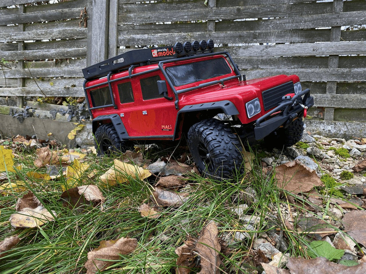 DF Models Crawler 1/10 RTR avec leds et Treuil, Kanyon DF-4J 4WD 3106 - Breizh Modélisme.