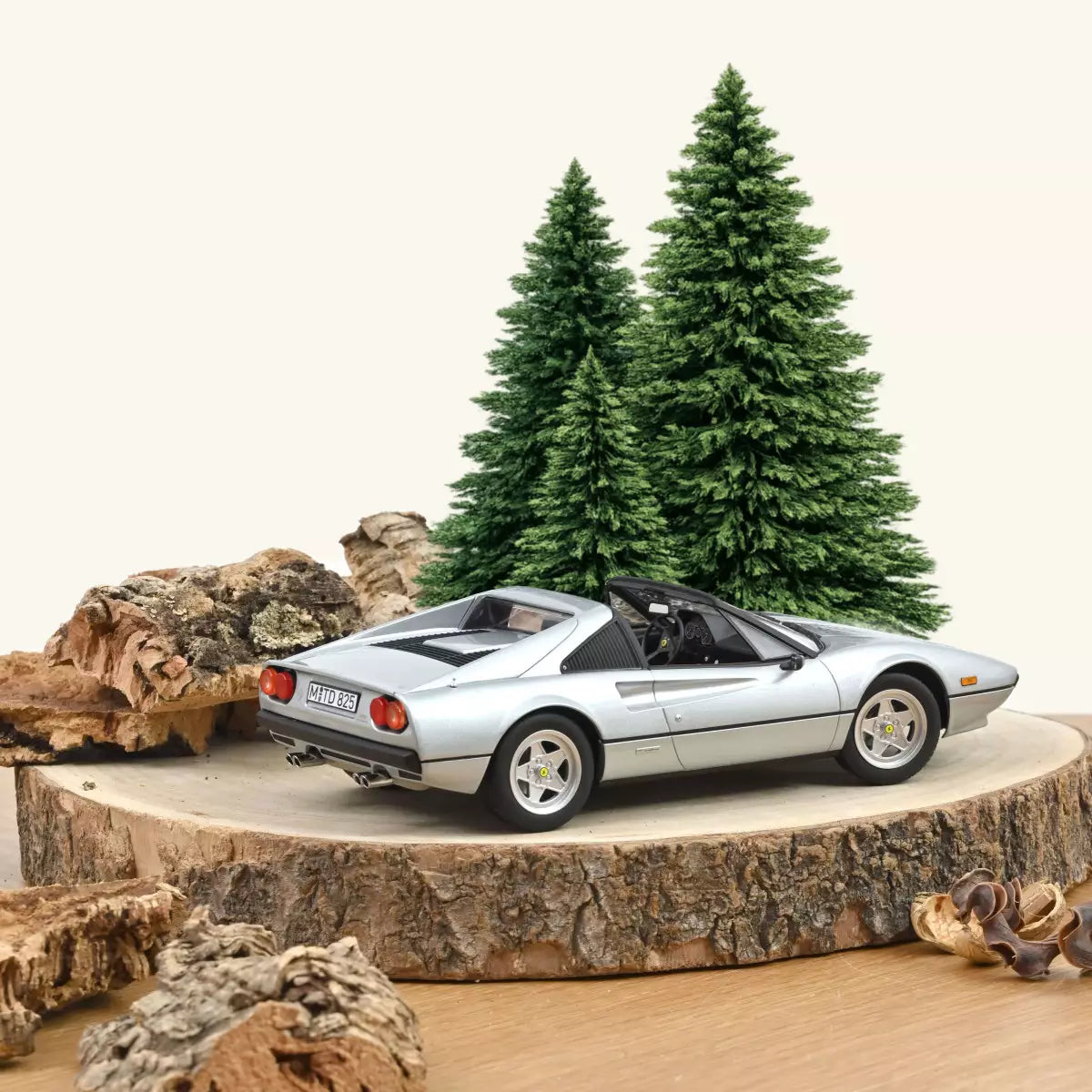 Voiture miniature collection 1/18 Ferrari 308 GTS 1982 Argent Norev 187934