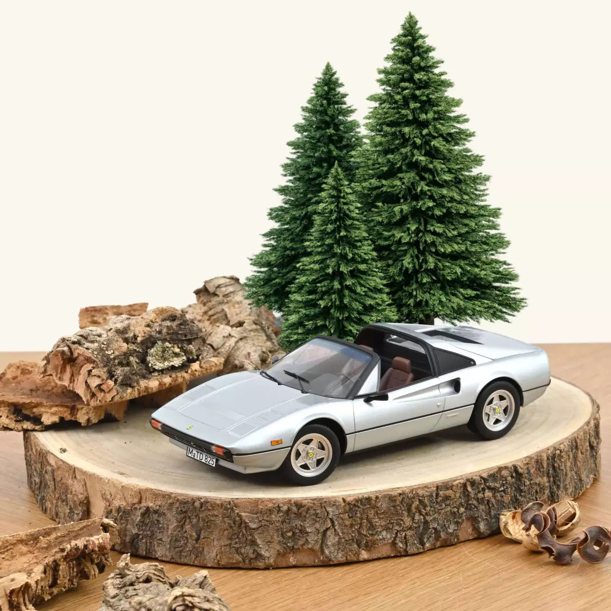 Voiture miniature collection 1/18 Ferrari 308 GTS 1982 Argent Norev 187934