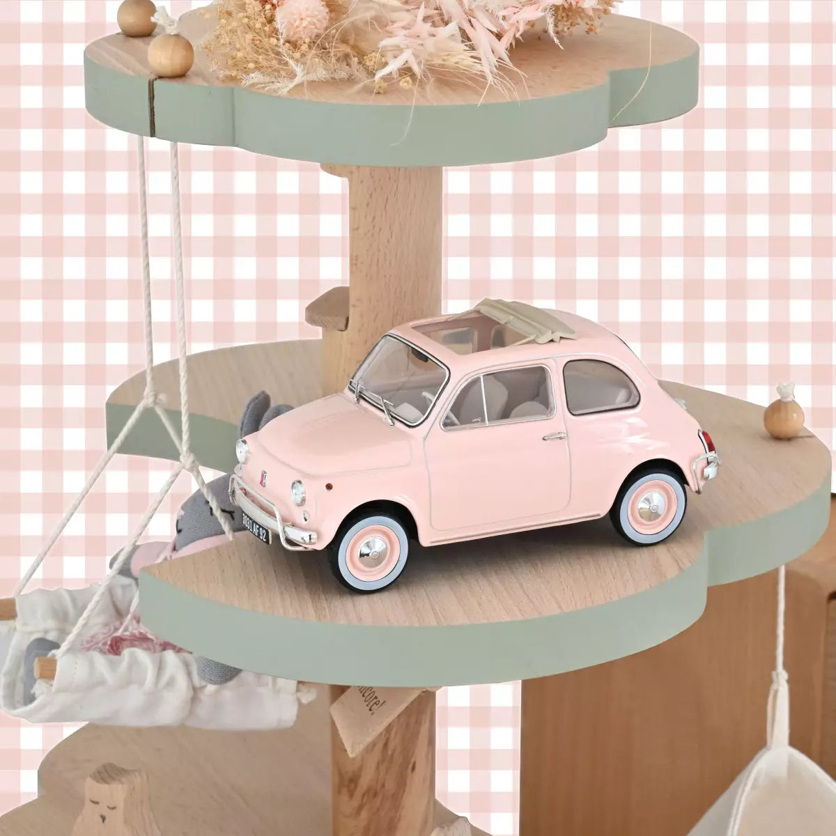 Voiture miniature collection 1/18 Fiat 500 L 1968 Rose cadeau de naissance Norev 187774