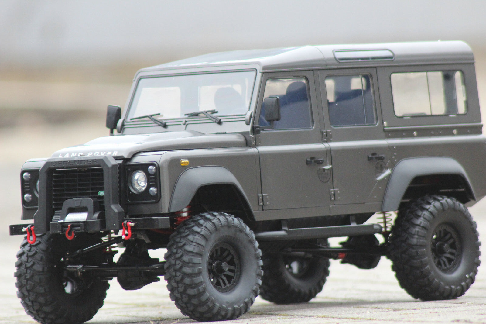 Crawler Land rover Defender Crawler 4WD 1:8 RTR FM101