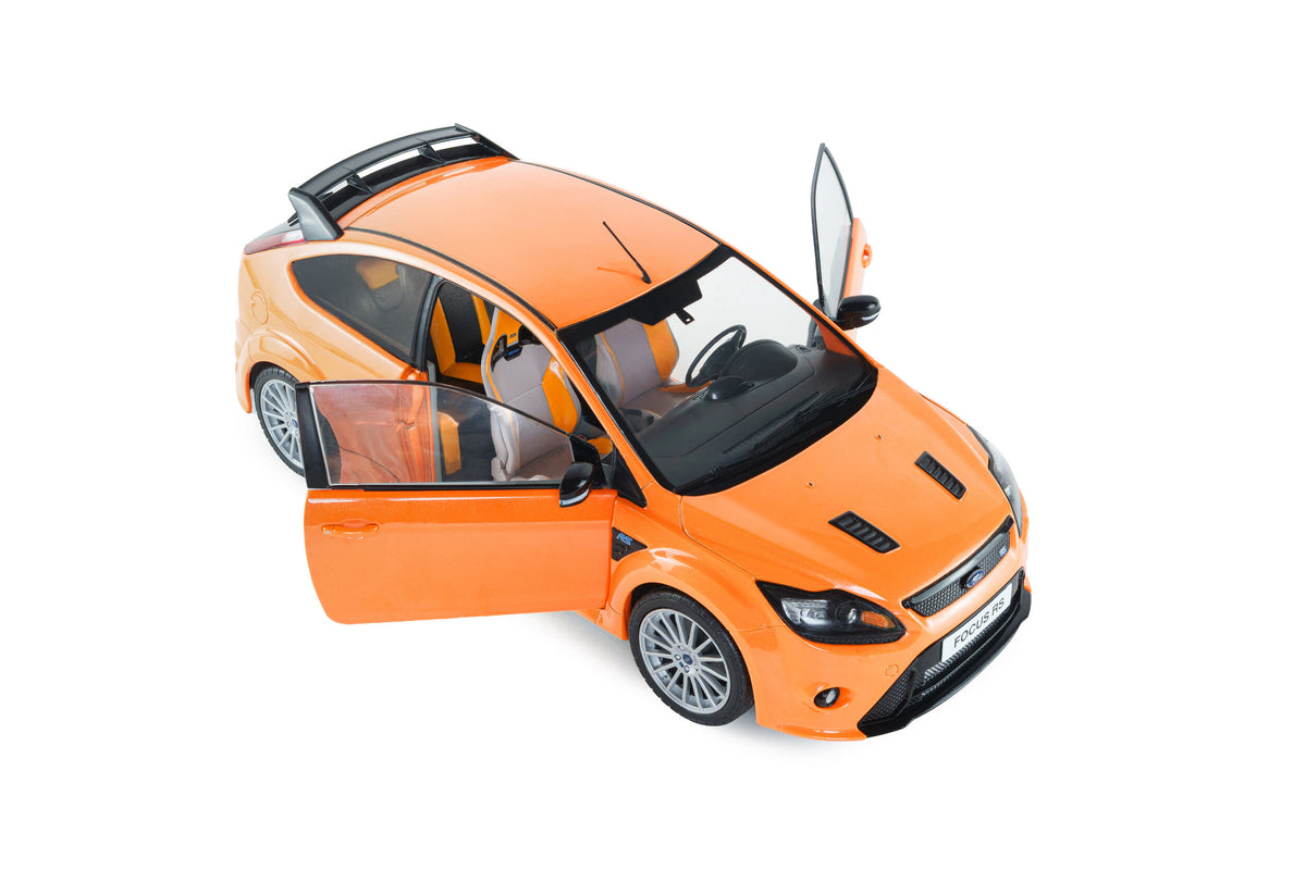 Solido S1813103 Voiture miniature collection 1/18 Ford Focus RS MK2 Performance pack RS+ orange électrique 2009 - Breizh Modélisme.