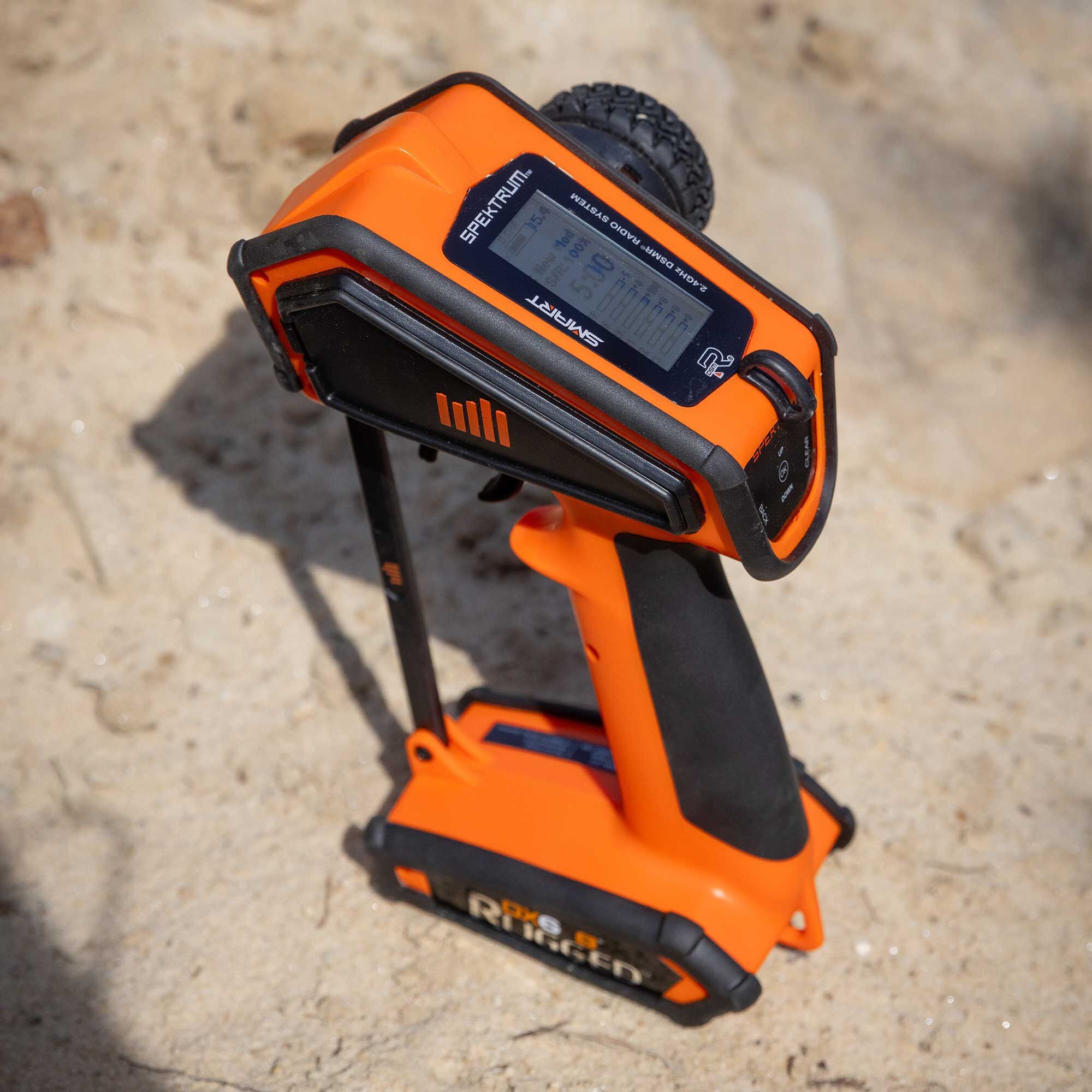 Radio DSMR Spektrum 6 canaux DX6 orange - SPMR6215O - Breizh Modélisme.