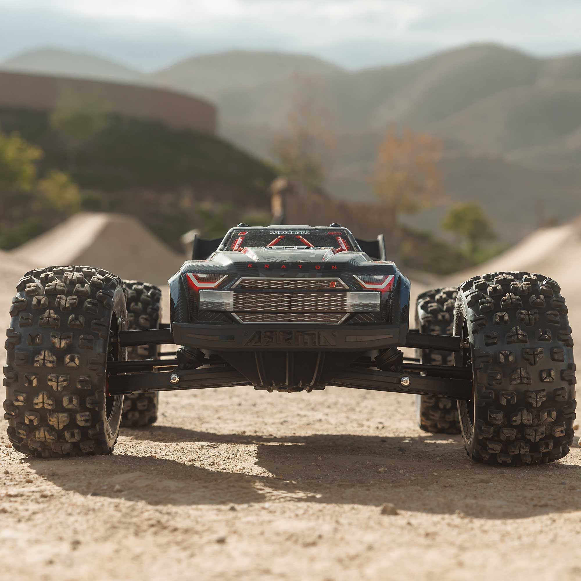 Arrma 1/8 Truggy Kraton 6S EXtreme Bash 4x4 RTR - ARA8708V6T1 - Breizh Modélisme.