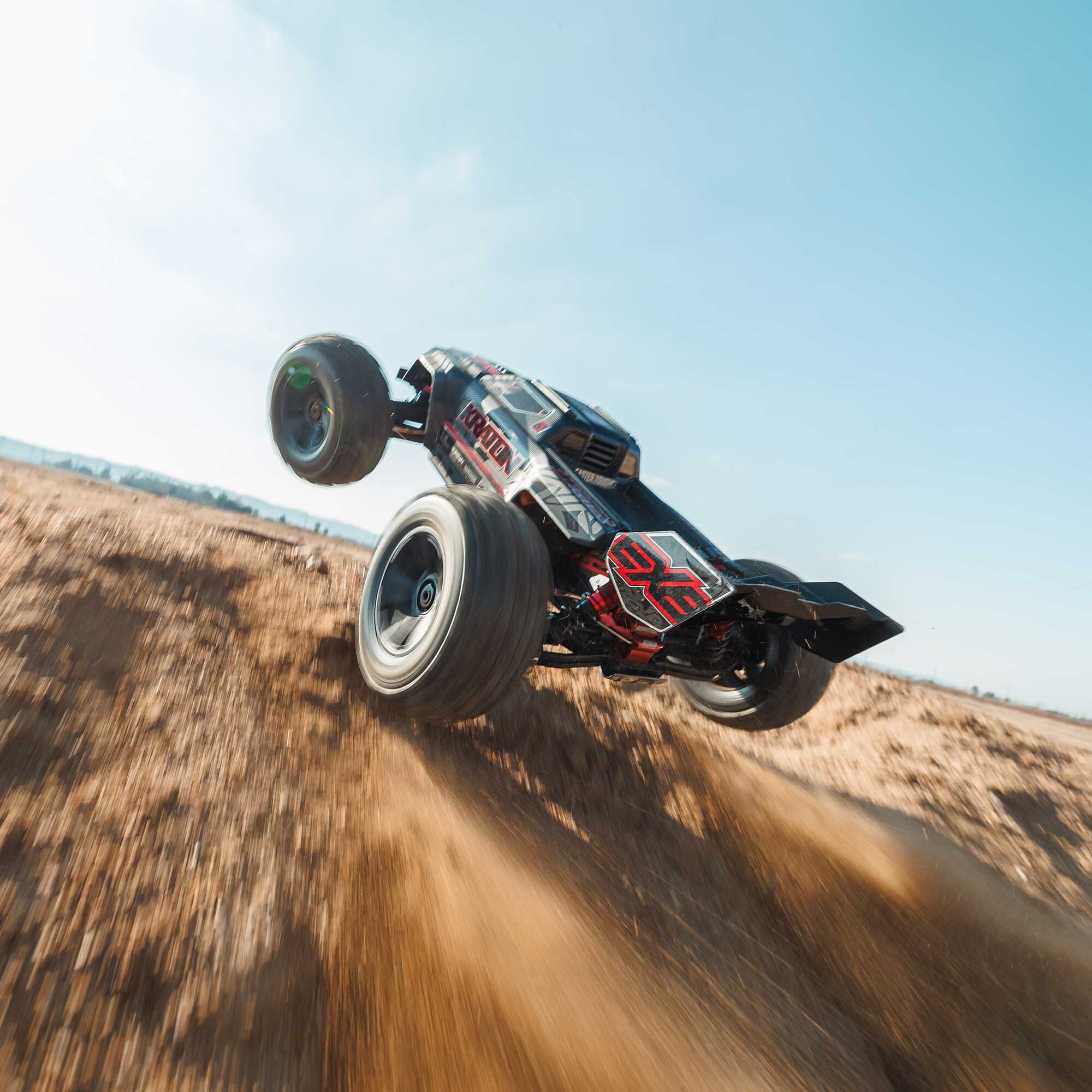 Arrma 1/8 Truggy Kraton 6S EXtreme Bash 4x4 RTR - ARA8708V6T1 - Breizh Modélisme.
