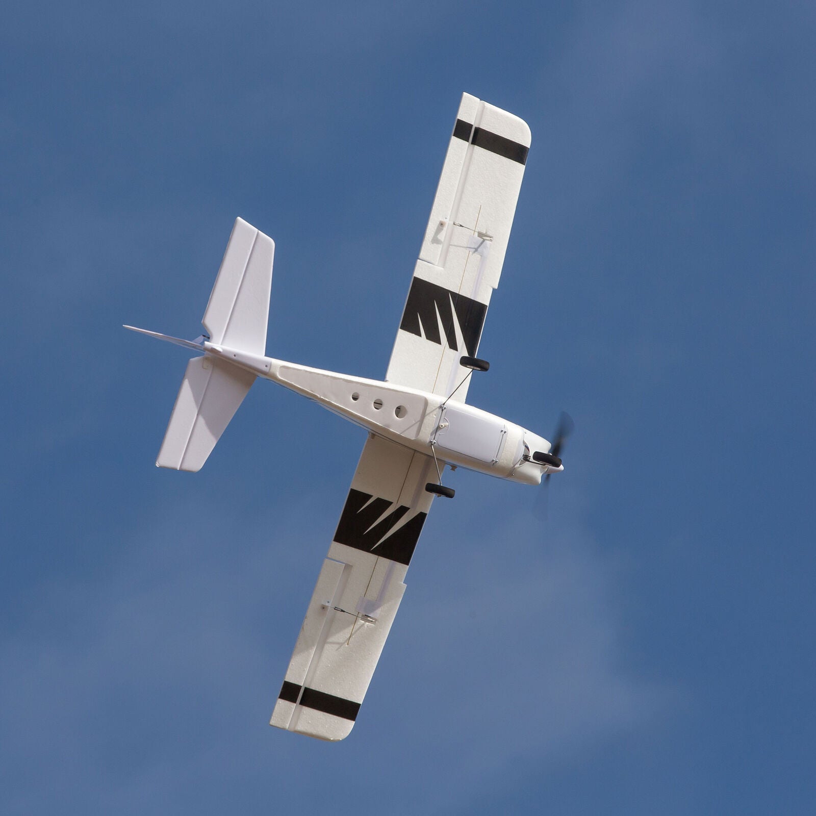 Avion de début télécommandé Apprenti S 2 1.2m RTF avec SAFE - HBZ310001 - Breizh Modélisme.
