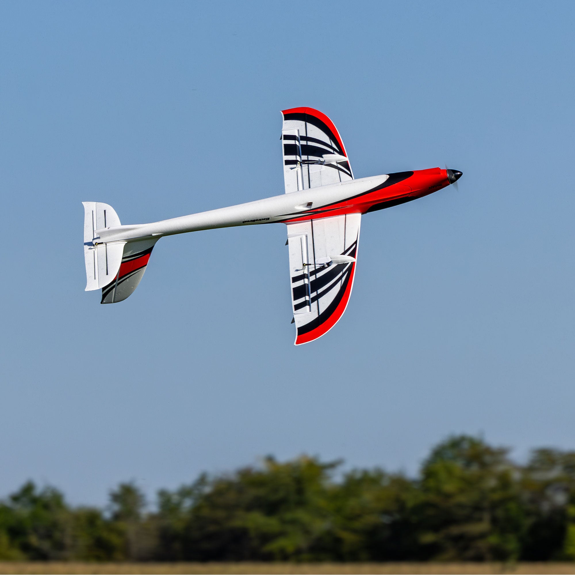 Avion ElectroStreak 1,1 m BNF Basic avec AS3X+ et SAFE Select - EFL13350 - Breizh Modélisme.