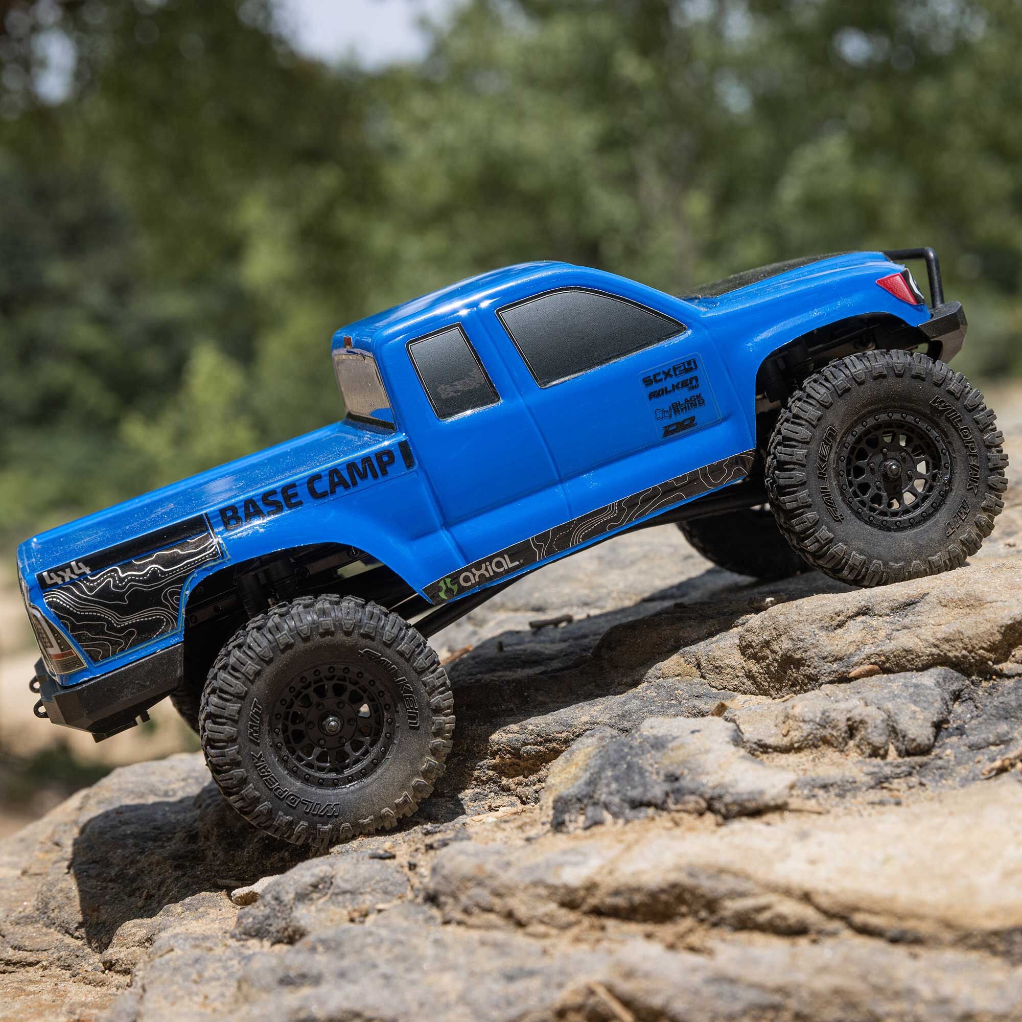 Mini rock crawler SCX24 Base Camp 4WD 1/24 charbon RTR bleu - AXI-1219T2 - Breizh Modélisme.