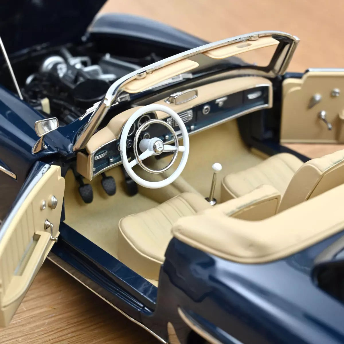 Voiture miniature collection 1/18 Mercedes-Benz 190 SL 1957 Bleu moyen Norev 183403