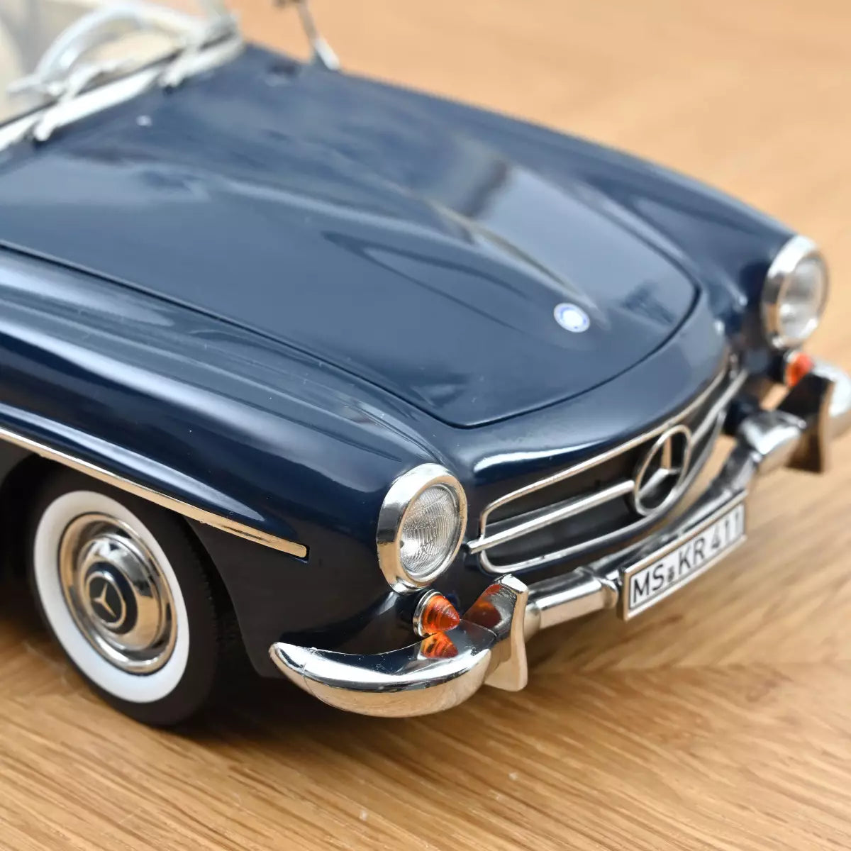 Voiture miniature collection 1/18 Mercedes-Benz 190 SL 1957 Bleu moyen Norev 183403