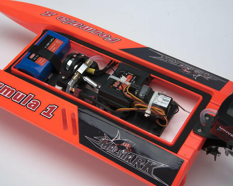 Bateau RC Joysway Mad Shark F1 Brushless 45km/h - 8205V2 - Breizh Modélisme.