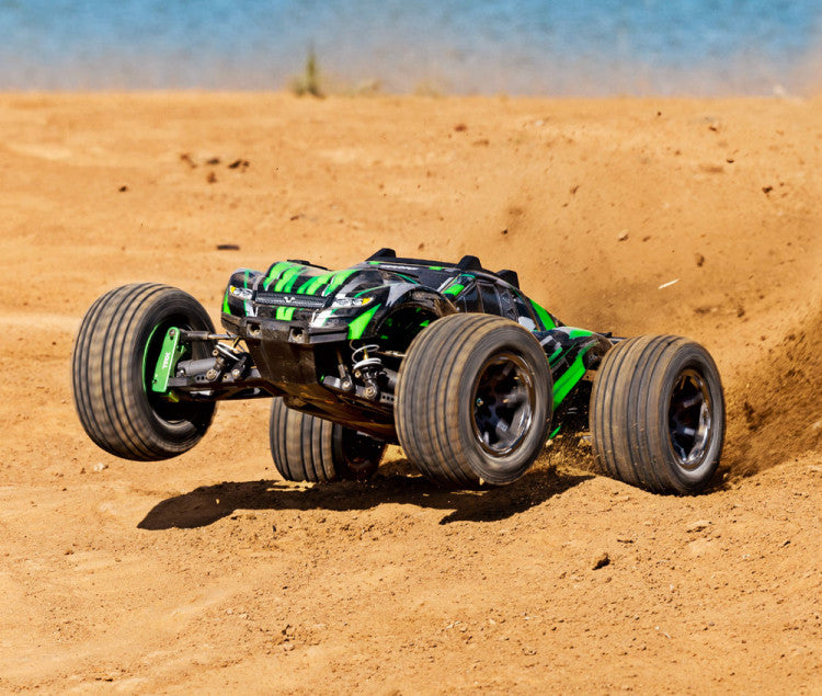 Combo Traxxas Rustler 4x4 Ultimate VXL vert 1/10 RTR - 67097-4 - Breizh Modélisme.