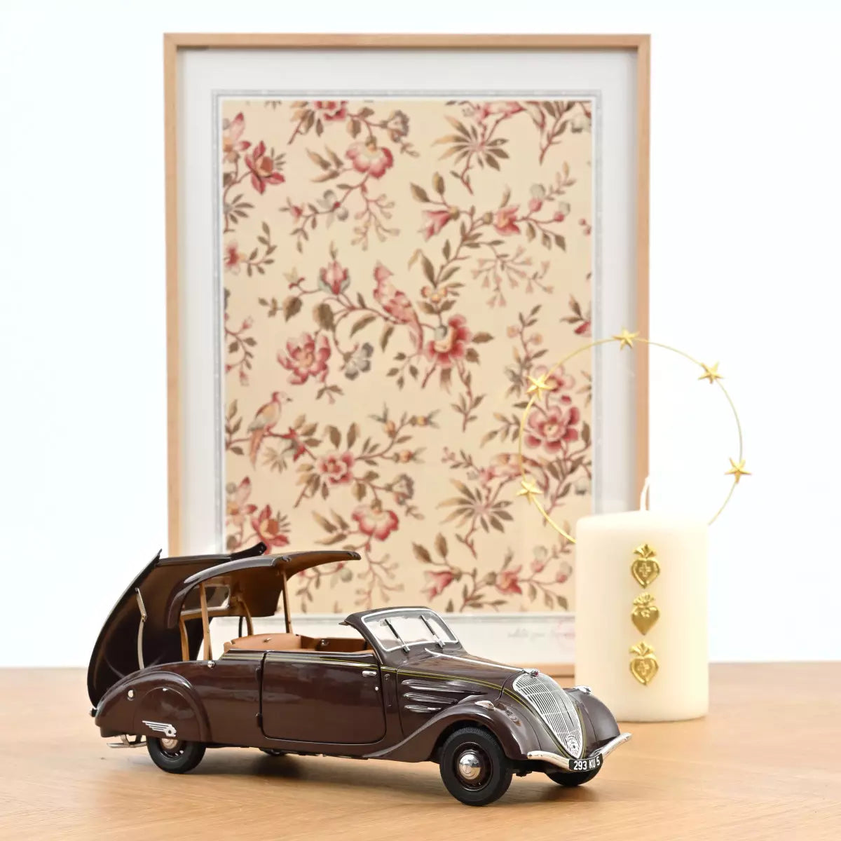 Voiture miniature collection 1/18 Peugeot 402 Eclipse 1937 Chocolat Norev 184873
