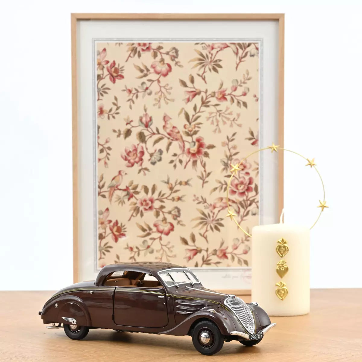 Voiture miniature collection 1/18 Peugeot 402 Eclipse 1937 Chocolat Norev 184873