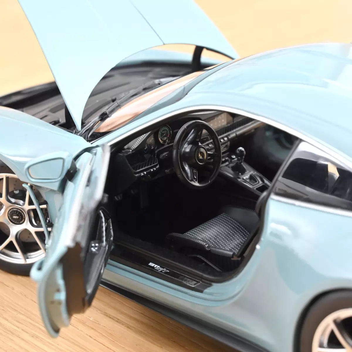 Voiture miniature collection 1/18 Porsche 911 S/T 2023 Bleu Meissen Norev 187470