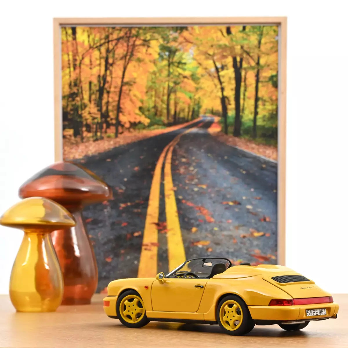 Voiture miniature collection 1/18 Porsche 911 Speedster Jaune Speed 1993 Norev 187130