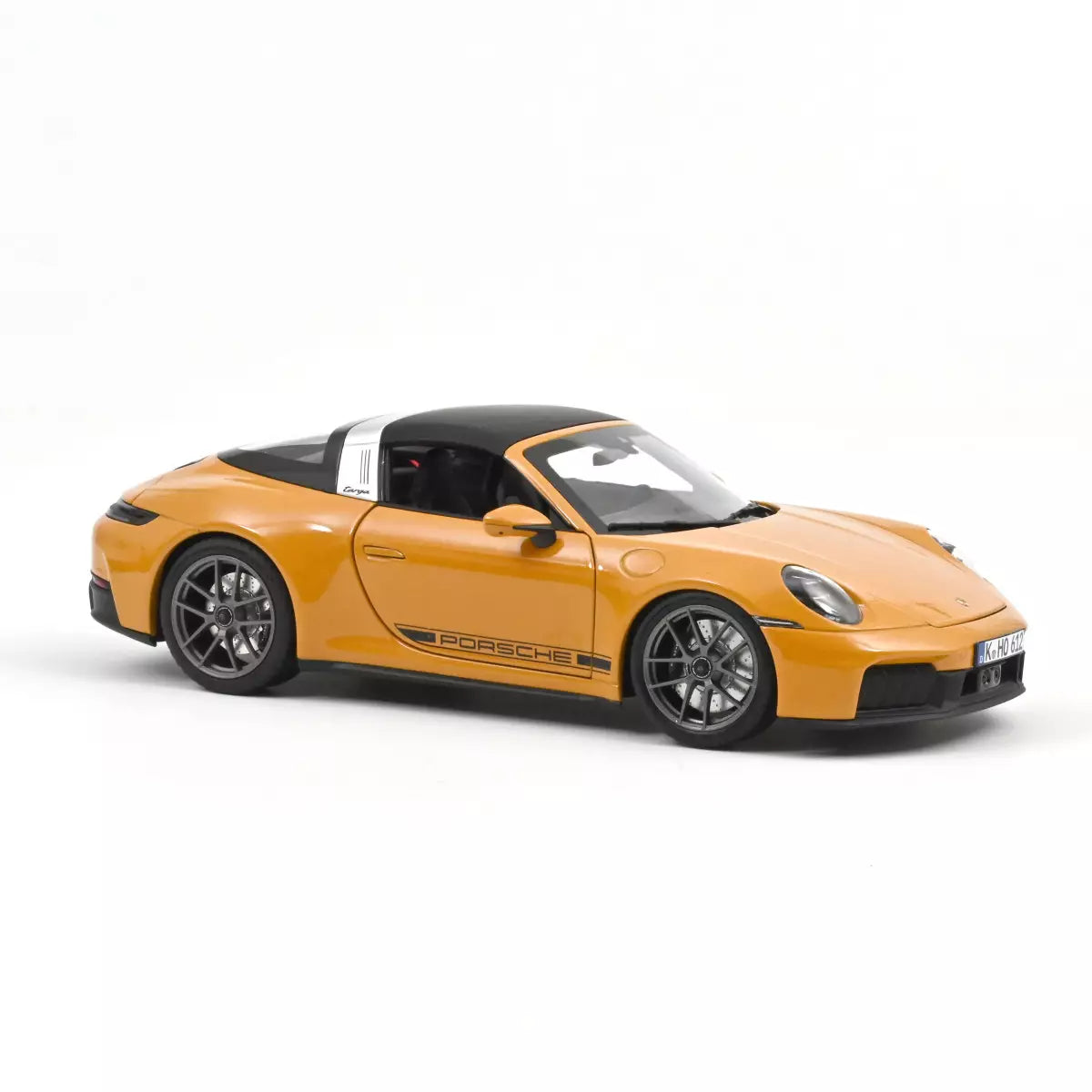 Voiture miniature collection 1/18 Porsche 911 Targa 4 GTS 2025 Jaune Bahama Norev 187190
