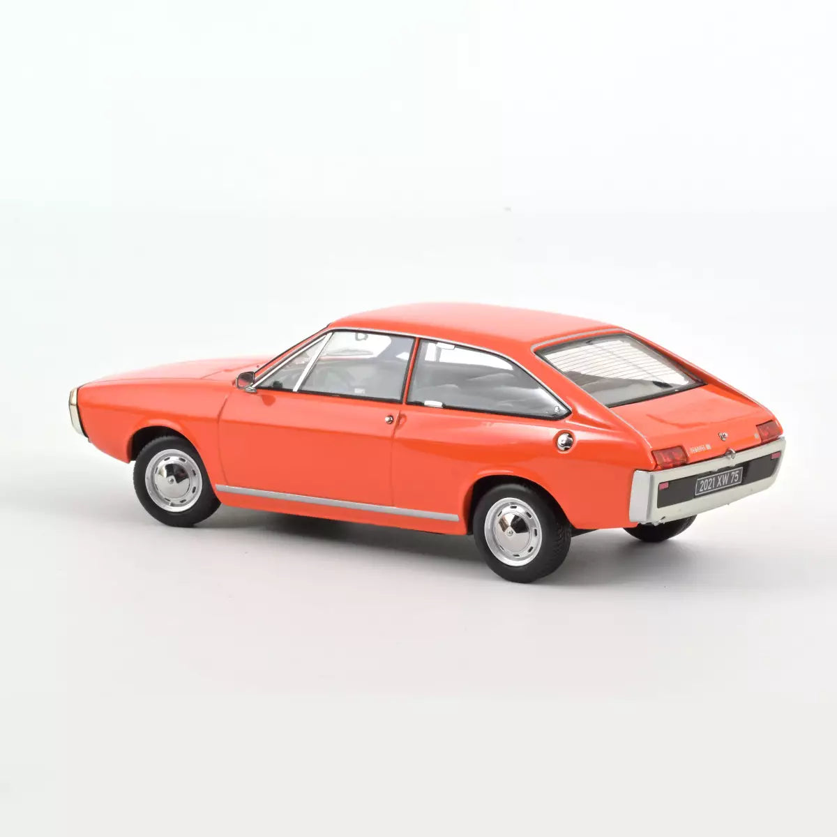 Voiture miniature collection 1/18 Renault 15 TL 1971 Orange Norev 185350