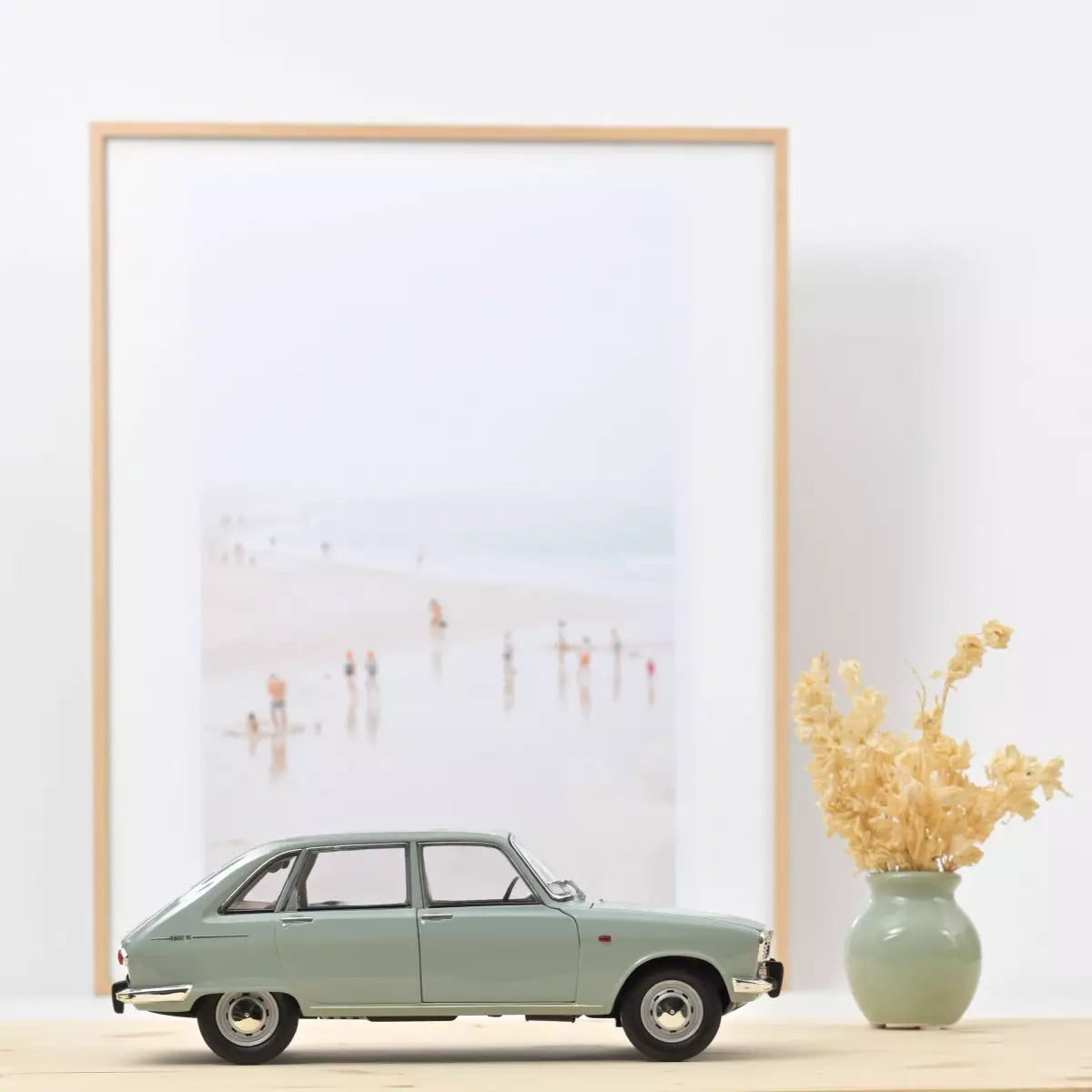 Voiture miniature collection 1/18 Renault 16 1968 Bleu clair Norev 185131