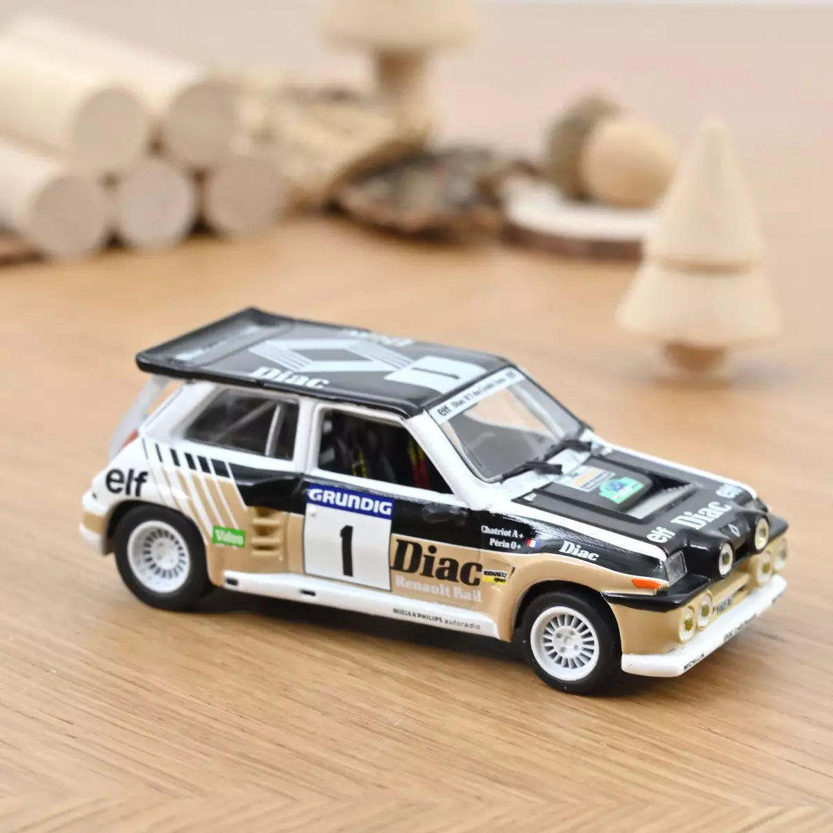 Voiture miniature collection 1/43 Renault Maxi 5 Turbo 1986 Rally Var Norev 510621
