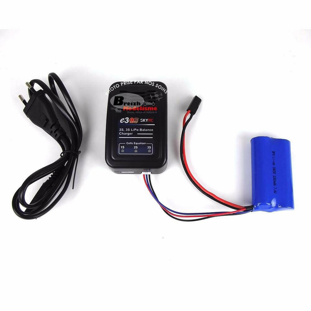 chargeur rc lot environ 15 non testée voir photo et decription chargeur rc lot environ 15 non testée voir photo et decription