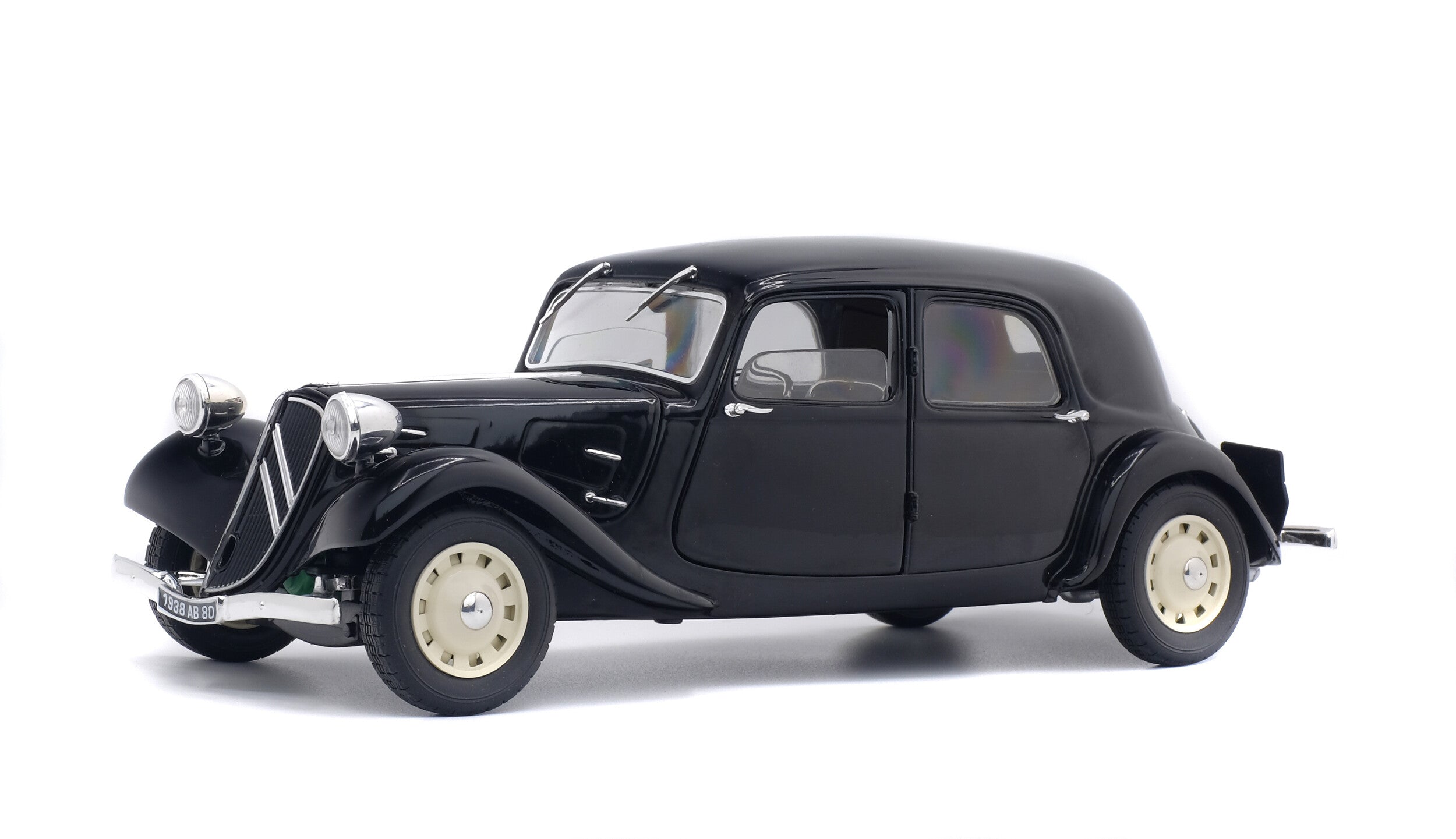 Solido S1800903 Voiture miniature collection 1/18 Citröen Traction 11B – Noir – 1937