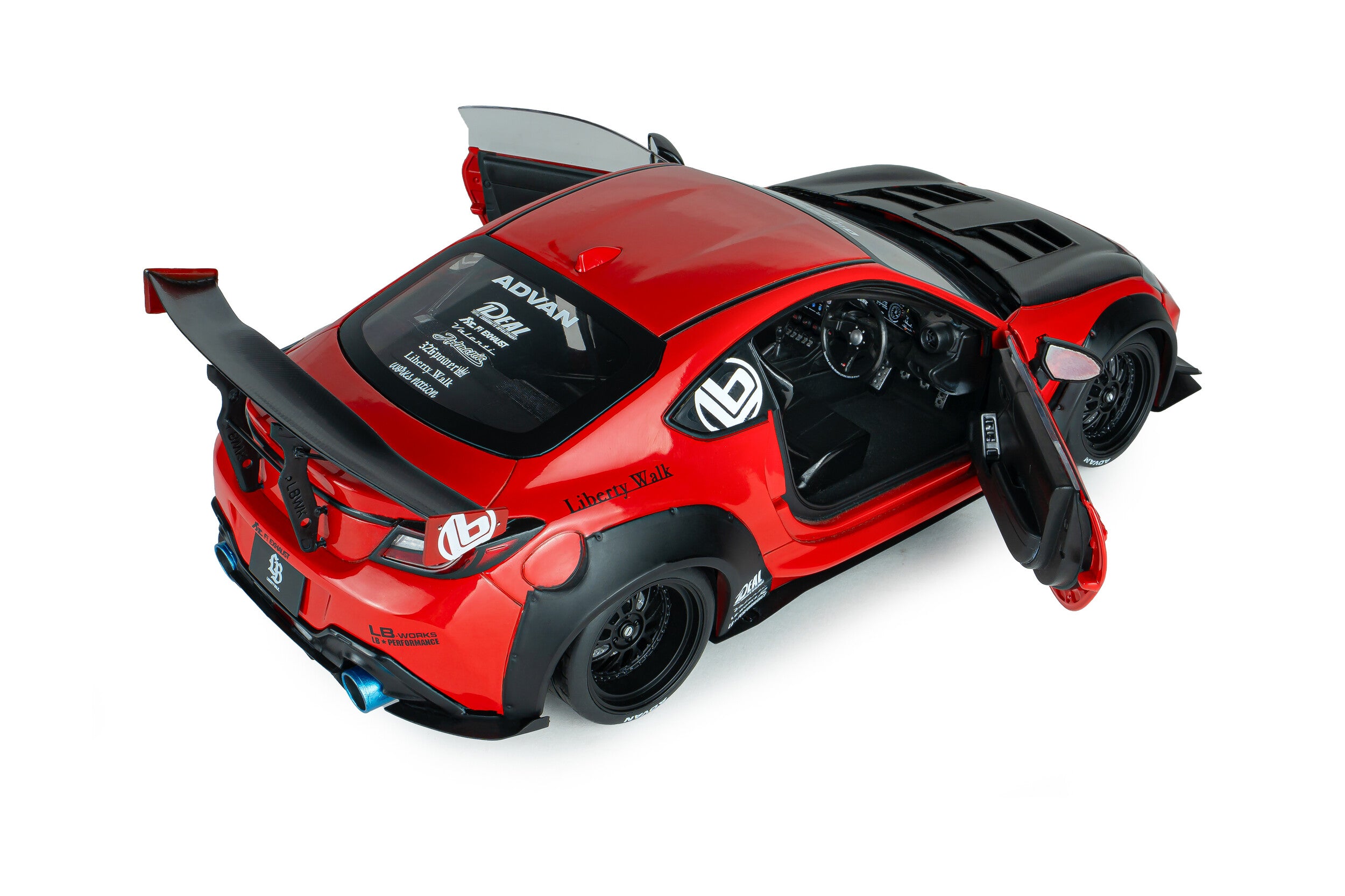 Solido S1813605 Voiture miniature collection 1/18 Toyota GR86 Liberty Walk Body Kit 2024 - Breizh Modélisme.