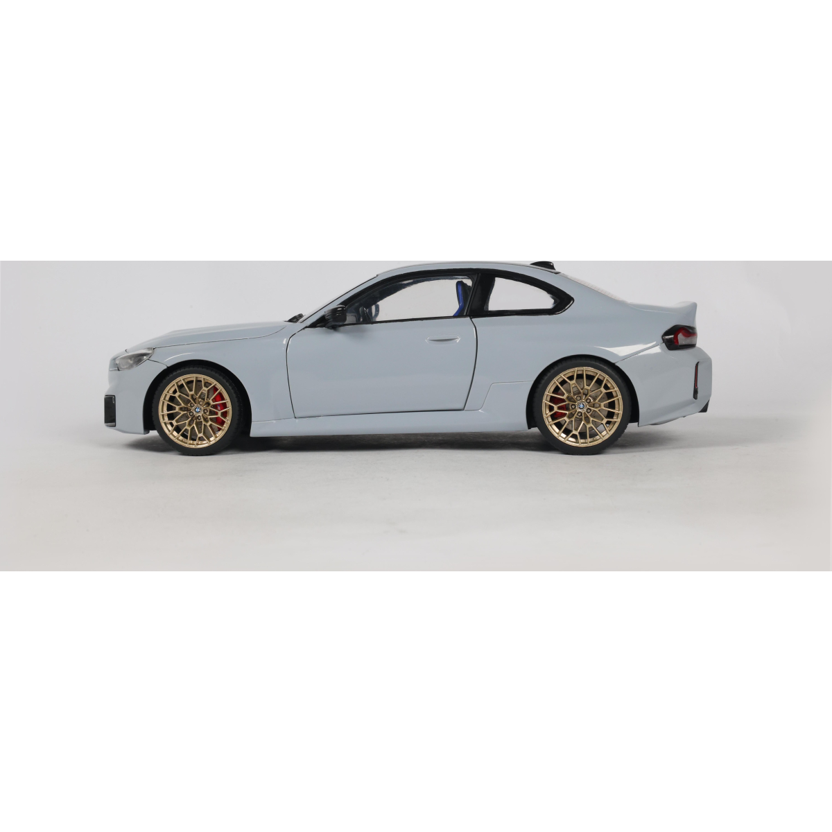 Solido S1812905 miniature collection 1/18 BMW M2 CS Brooklin Grey 2025 - Breizh Modélisme.