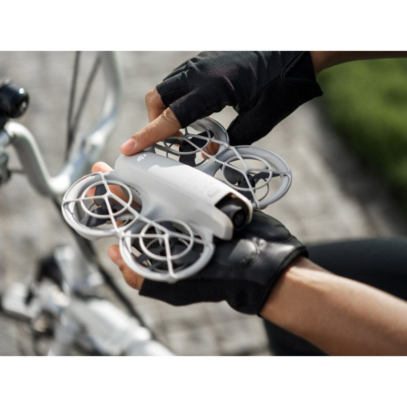 DJI Neo Fly More Combo avec DJI RC - AR0057381